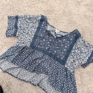 American Eagle Outfitters Blue Floral Top